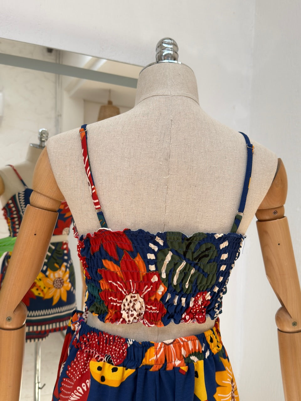 Cropped Dani - Tropical azul