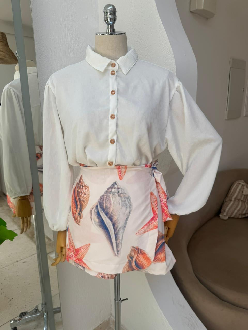 Short Saia Mia - Concha do mar