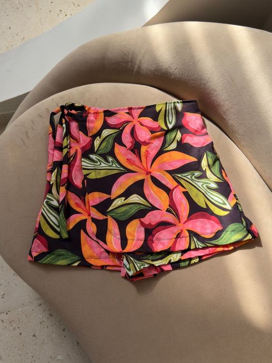 Short Saia Mia - Floral preto